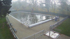 Koupaliště Bystřice pod Hostýnem - Hlavní bazén - 5.11.2025 v 10:45 Koupaliště Bystřice pod Hostýnem - Hlavní bazén - 5.11.2025 v 10:45