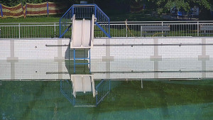 Koupaliště Bystřice pod Hostýnem - Skluzavka - 20.5.2026 v 07:45 Koupaliště Bystřice pod Hostýnem - Skluzavka - 20.5.2026 v 07:45