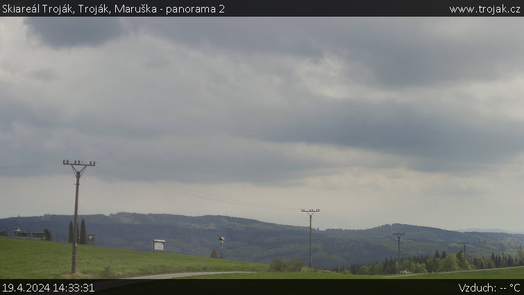 Skiareál Troják - Troják, Maruška - panorama 2 - 19.4.2024 v 14:33