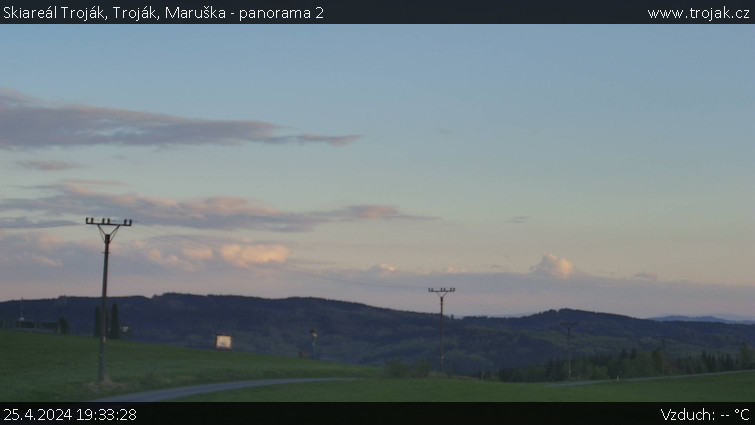 Skiareál Troják - Troják, Maruška - panorama 2 - 25.4.2024 v 19:33