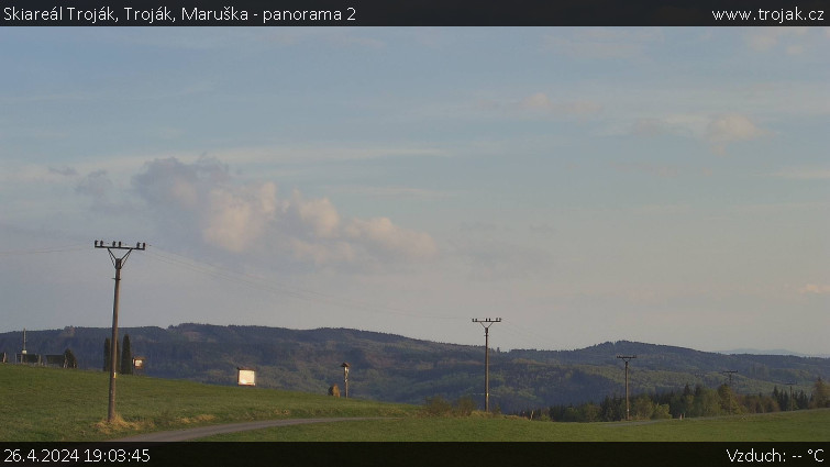 Skiareál Troják - Troják, Maruška - panorama 2 - 26.4.2024 v 19:03
