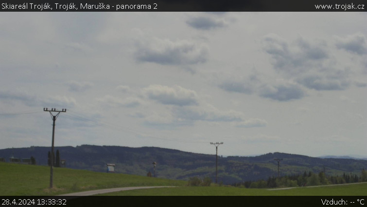 Skiareál Troják - Troják, Maruška - panorama 2 - 28.4.2024 v 13:33