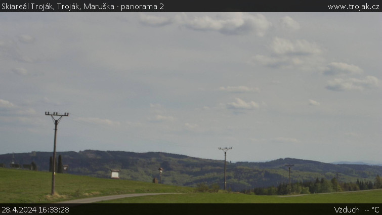 Skiareál Troják - Troják, Maruška - panorama 2 - 28.4.2024 v 16:33