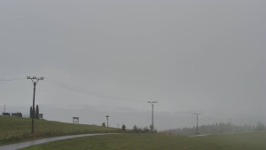 Skiareál Troják - Troják, Maruška - panorama 2 - 7.10.2025 v 08:03 Skiareál Troják - Troják, Maruška - panorama 2 - 7.10.2025 v 08:03