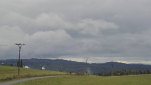 Skiareál Troják - Troják, Maruška - panorama 2 - 7.10.2025 v 16:33 Skiareál Troják - Troják, Maruška - panorama 2 - 7.10.2025 v 16:33