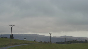 Skiareál Troják - Troják, Maruška - panorama 2 - 7.10.2025 v 18:03 Skiareál Troják - Troják, Maruška - panorama 2 - 7.10.2025 v 18:03