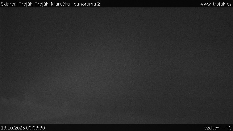 Skiareál Troják - Troják, Maruška - panorama 2 - 18.10.2025 v 00:03 Skiareál Troják - Troják, Maruška - panorama 2 - 18.10.2025 v 00:03