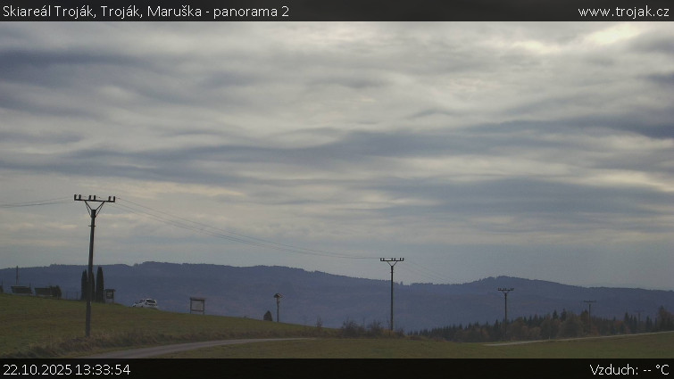 Skiareál Troják - Troják, Maruška - panorama 2 - 22.10.2025 v 13:33 Skiareál Troják - Troják, Maruška - panorama 2 - 22.10.2025 v 13:33