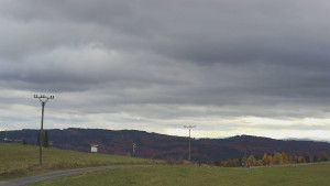 Skiareál Troják - Troják, Maruška - panorama 2 - 26.10.2025 v 11:33 Skiareál Troják - Troják, Maruška - panorama 2 - 26.10.2025 v 11:33