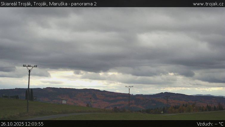 Skiareál Troják - Troják, Maruška - panorama 2 - 26.10.2025 v 12:03 Skiareál Troják - Troják, Maruška - panorama 2 - 26.10.2025 v 12:03