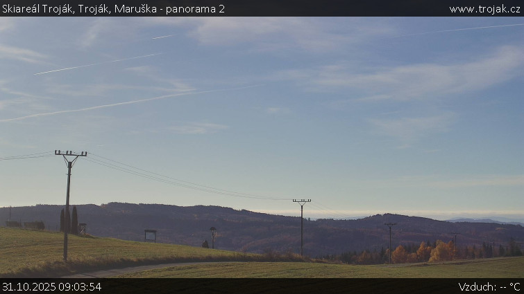 Skiareál Troják - Troják, Maruška - panorama 2 - 31.10.2025 v 09:03 Skiareál Troják - Troják, Maruška - panorama 2 - 31.10.2025 v 09:03