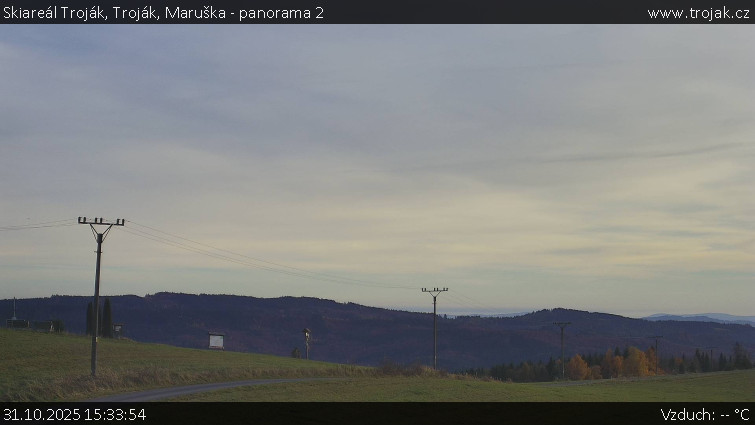 Skiareál Troják - Troják, Maruška - panorama 2 - 31.10.2025 v 15:33 Skiareál Troják - Troják, Maruška - panorama 2 - 31.10.2025 v 15:33