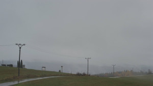 Skiareál Troják - Troják, Maruška - panorama 2 - 3.11.2025 v 15:03 Skiareál Troják - Troják, Maruška - panorama 2 - 3.11.2025 v 15:03