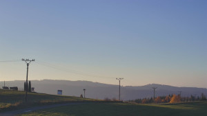 Skiareál Troják - Troják, Maruška - panorama 2 - 6.11.2025 v 07:33 Skiareál Troják - Troják, Maruška - panorama 2 - 6.11.2025 v 07:33
