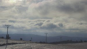 Skiareál Troják - Troják, Maruška - panorama 2 - 31.12.2025 v 11:03 Skiareál Troják - Troják, Maruška - panorama 2 - 31.12.2025 v 11:03