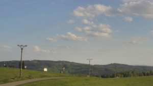 Skiareál Troják - Troják, Maruška - panorama 2 - 5.5.2026 v 18:03 Skiareál Troják - Troják, Maruška - panorama 2 - 5.5.2026 v 18:03