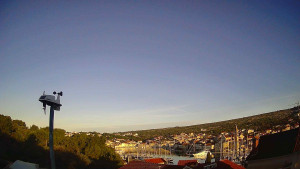 Městečko Milna - ACI Marina Milna - 12.12.2025 v 08:15 Městečko Milna - ACI Marina Milna - 12.12.2025 v 08:15