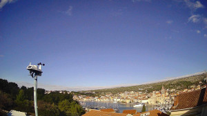 Městečko Milna - ACI Marina Milna - 30.12.2025 v 11:45 Městečko Milna - ACI Marina Milna - 30.12.2025 v 11:45