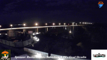 Snímek    2.11.2025 v 23:00