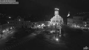 Město Police nad Metují - Masarykovo náměstí - 16.12.2025 v 21:15 Město Police nad Metují - Masarykovo náměstí - 16.12.2025 v 21:15