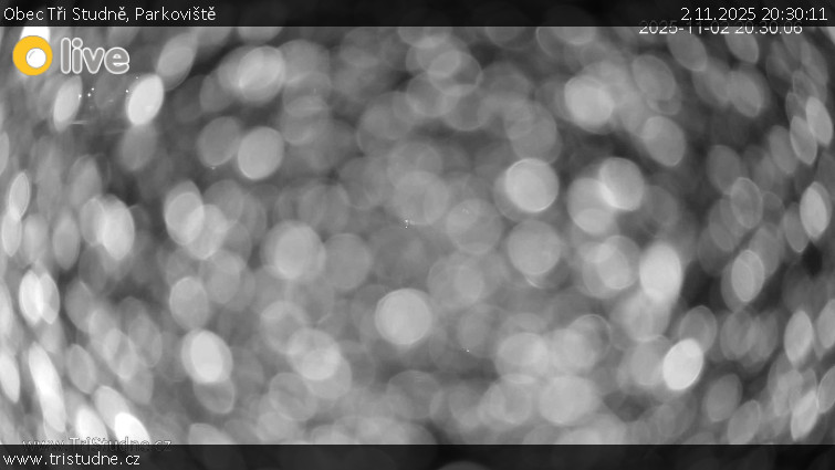 Obec Tři Studně - Parkoviště - 2.11.2025 v 20:30 Obec Tři Studně - Parkoviště - 2.11.2025 v 20:30