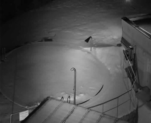 Ski areál SEVERKA v Dolní Lomné - Pohled na bazén - 28.2.2023 v 22:00