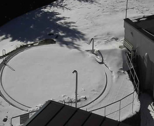 Ski areál SEVERKA v Dolní Lomné - Pohled na bazén - 1.3.2023 v 13:00