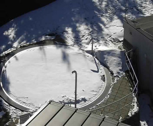 Ski areál SEVERKA v Dolní Lomné - Pohled na bazén - 2.3.2023 v 15:00