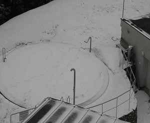 Ski areál SEVERKA v Dolní Lomné - Pohled na bazén - 5.3.2023 v 15:00