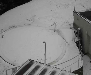 Ski areál SEVERKA v Dolní Lomné - Pohled na bazén - 5.3.2023 v 17:00
