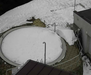 Ski areál SEVERKA v Dolní Lomné - Pohled na bazén - 8.3.2023 v 16:01
