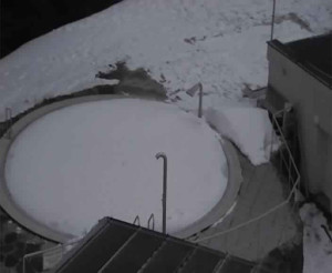 Ski areál SEVERKA v Dolní Lomné - Pohled na bazén - 8.3.2023 v 18:01