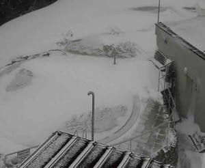 Ski areál SEVERKA v Dolní Lomné - Pohled na bazén - 11.3.2023 v 14:01