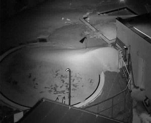 Ski areál SEVERKA v Dolní Lomné - Pohled na bazén - 13.3.2023 v 02:01
