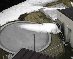 Ski areál SEVERKA v Dolní Lomné - Pohled na bazén - 14.3.2023 v 08:01