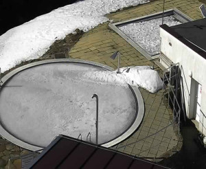 Ski areál SEVERKA v Dolní Lomné - Pohled na bazén - 18.3.2023 v 10:01
