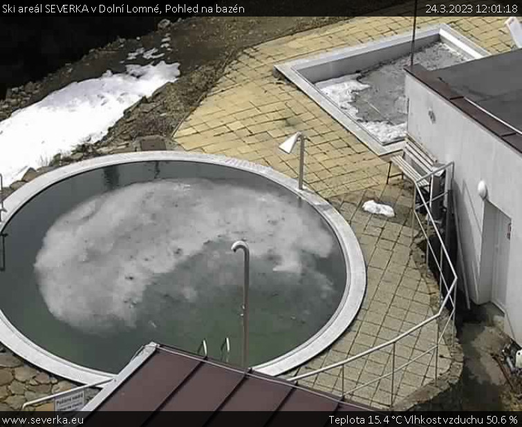 Ski areál SEVERKA v Dolní Lomné - Pohled na bazén - 24.3.2023 v 12:01