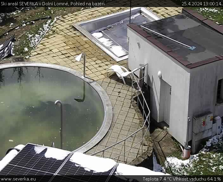 Ski areál SEVERKA v Dolní Lomné - Pohled na bazén - 25.4.2024 v 13:00