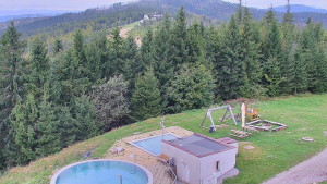 Ski areál SEVERKA v Dolní Lomné - Pohled na bazén - 16.9.2025 v 14:30 Ski areál SEVERKA v Dolní Lomné - Pohled na bazén - 16.9.2025 v 14:30