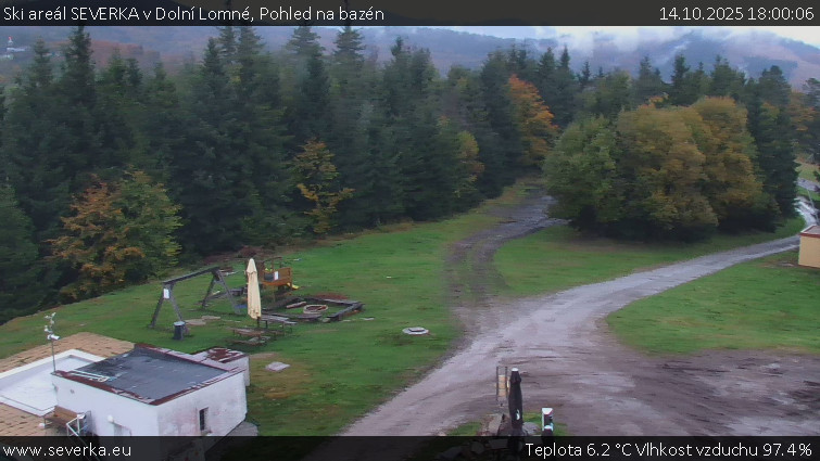 Ski areál SEVERKA v Dolní Lomné - Pohled na bazén - 14.10.2025 v 18:00 Ski areál SEVERKA v Dolní Lomné - Pohled na bazén - 14.10.2025 v 18:00