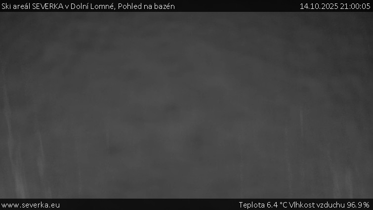 Ski areál SEVERKA v Dolní Lomné - Pohled na bazén - 14.10.2025 v 21:00 Ski areál SEVERKA v Dolní Lomné - Pohled na bazén - 14.10.2025 v 21:00