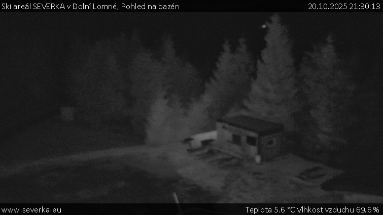 Ski areál SEVERKA v Dolní Lomné - Pohled na bazén - 20.10.2025 v 21:30 Ski areál SEVERKA v Dolní Lomné - Pohled na bazén - 20.10.2025 v 21:30