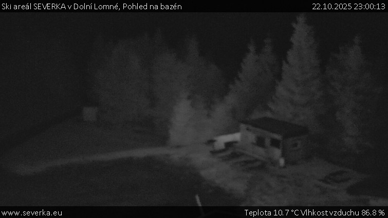 Ski areál SEVERKA v Dolní Lomné - Pohled na bazén - 22.10.2025 v 23:00 Ski areál SEVERKA v Dolní Lomné - Pohled na bazén - 22.10.2025 v 23:00