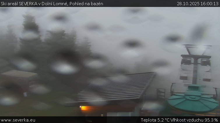 Ski areál SEVERKA v Dolní Lomné - Pohled na bazén - 28.10.2025 v 16:00 Ski areál SEVERKA v Dolní Lomné - Pohled na bazén - 28.10.2025 v 16:00