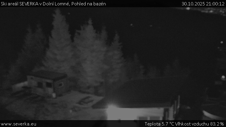Ski areál SEVERKA v Dolní Lomné - Pohled na bazén - 30.10.2025 v 21:00 Ski areál SEVERKA v Dolní Lomné - Pohled na bazén - 30.10.2025 v 21:00