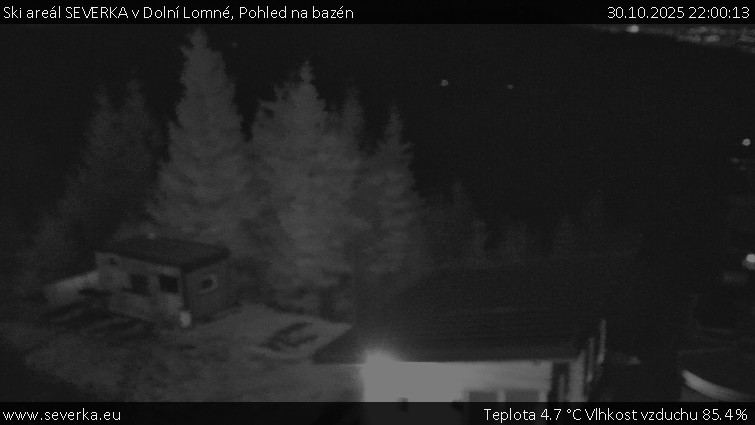 Ski areál SEVERKA v Dolní Lomné - Pohled na bazén - 30.10.2025 v 22:00 Ski areál SEVERKA v Dolní Lomné - Pohled na bazén - 30.10.2025 v 22:00