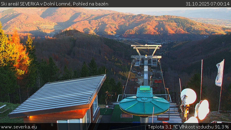 Ski areál SEVERKA v Dolní Lomné - Pohled na bazén - 31.10.2025 v 07:00 Ski areál SEVERKA v Dolní Lomné - Pohled na bazén - 31.10.2025 v 07:00