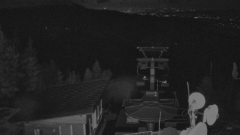 Snímek    3.11.2025 v 21:30