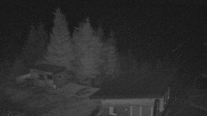 Ski areál SEVERKA v Dolní Lomné - Pohled na bazén - 15.11.2025 v 18:30 Ski areál SEVERKA v Dolní Lomné - Pohled na bazén - 15.11.2025 v 18:30