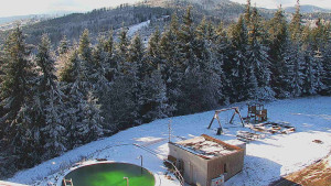 Ski areál SEVERKA v Dolní Lomné - Pohled na bazén - 18.11.2025 v 12:30 Ski areál SEVERKA v Dolní Lomné - Pohled na bazén - 18.11.2025 v 12:30